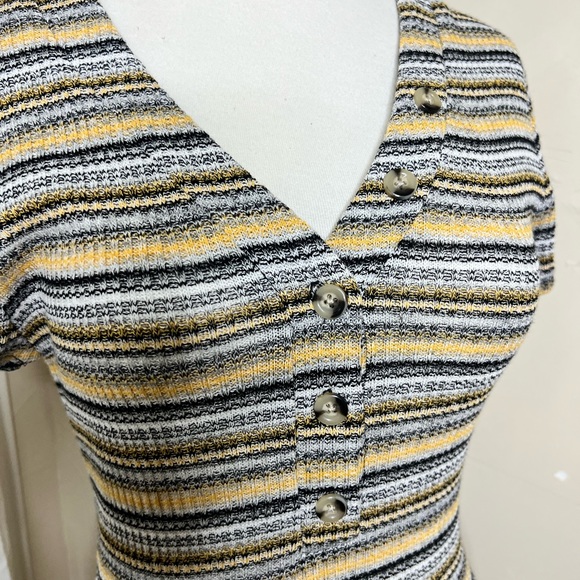 Xtraordinary Size Small Sweater dress Buttons Casual Cute Stripes - Picture 1 of 4